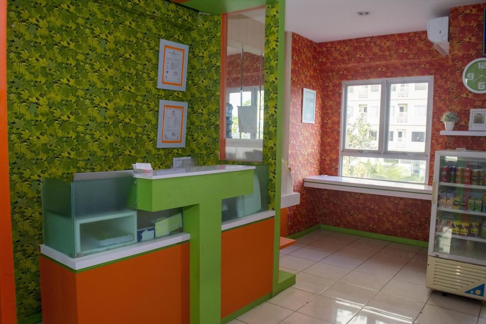 Titanium Express Homtel Hotel Джакарта Екстериор снимка