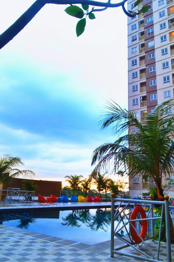 Titanium Express Homtel Hotel Джакарта Екстериор снимка