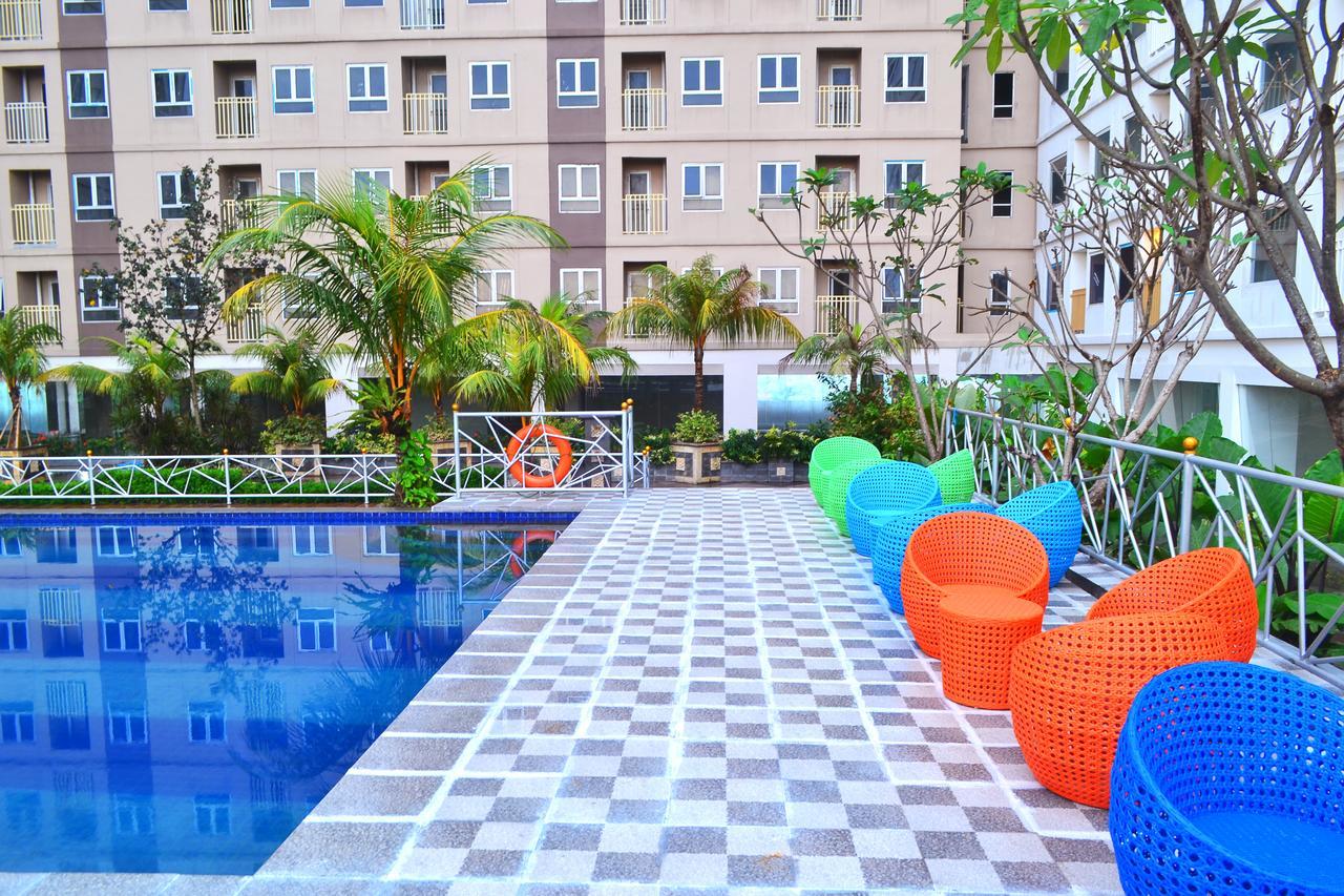 Titanium Express Homtel Hotel Джакарта Екстериор снимка