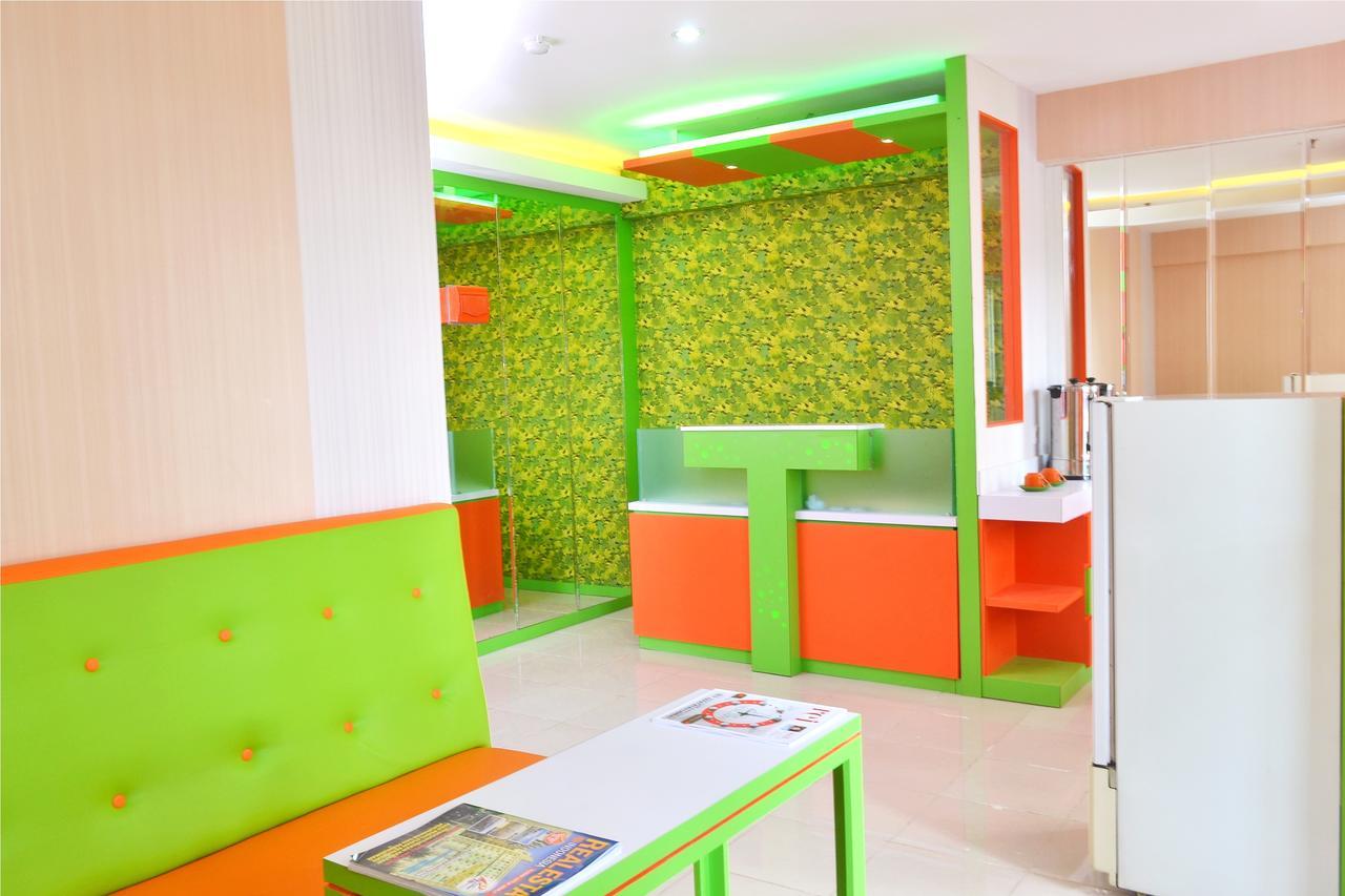 Titanium Express Homtel Hotel Джакарта Екстериор снимка