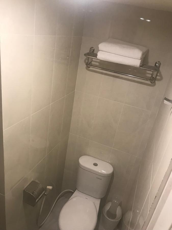 Titanium Express Homtel Hotel Джакарта Екстериор снимка