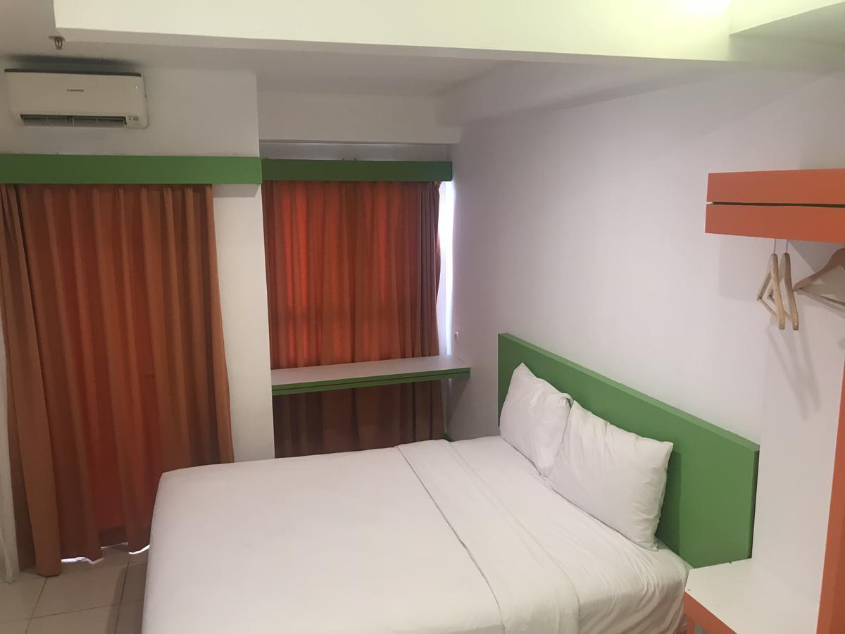 Titanium Express Homtel Hotel Джакарта Екстериор снимка